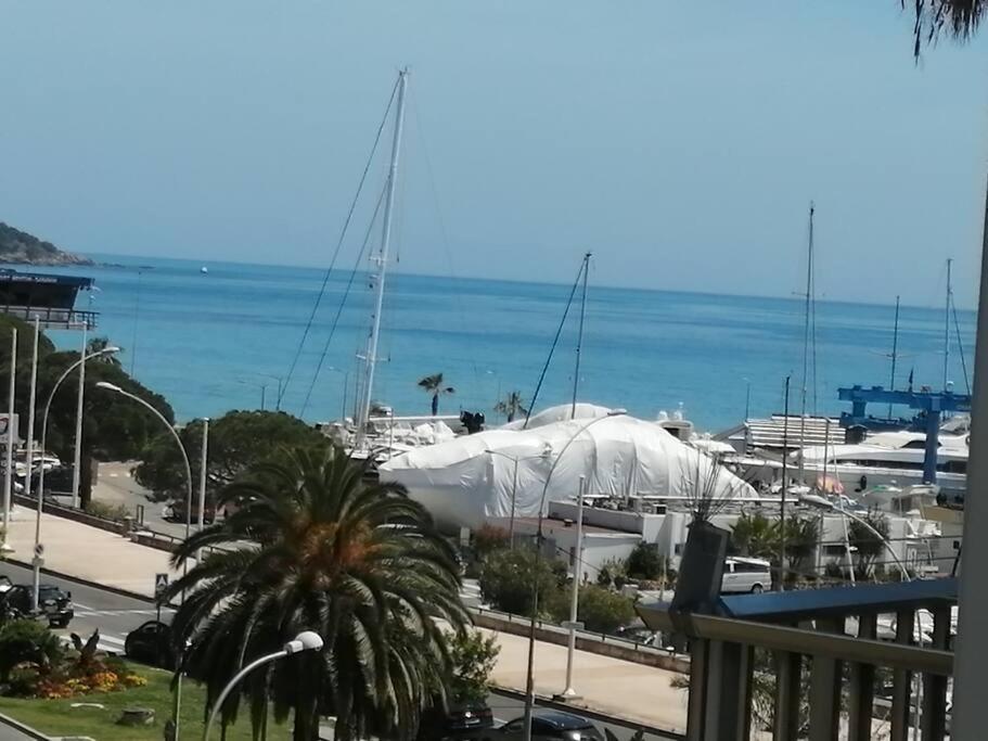 Joli Studio Bord De Mer, Clim, Balcon, Parking Prive Menton Dış mekan fotoğraf