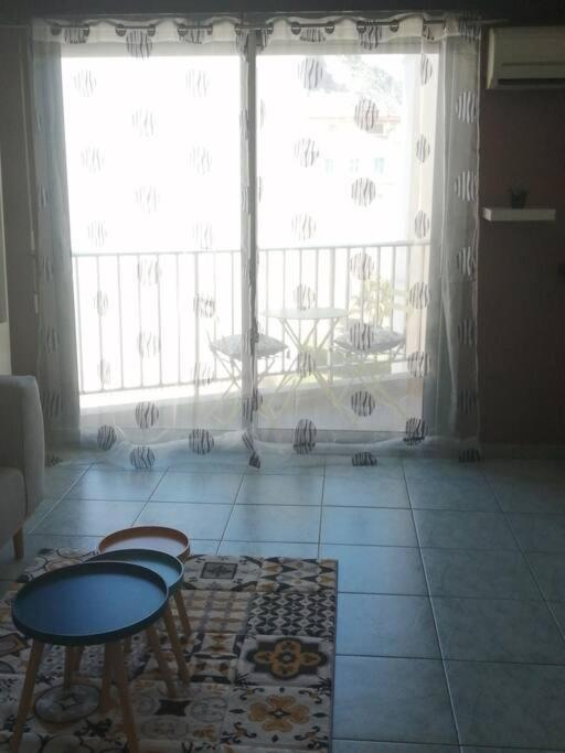 Joli Studio Bord De Mer, Clim, Balcon, Parking Prive Menton Dış mekan fotoğraf